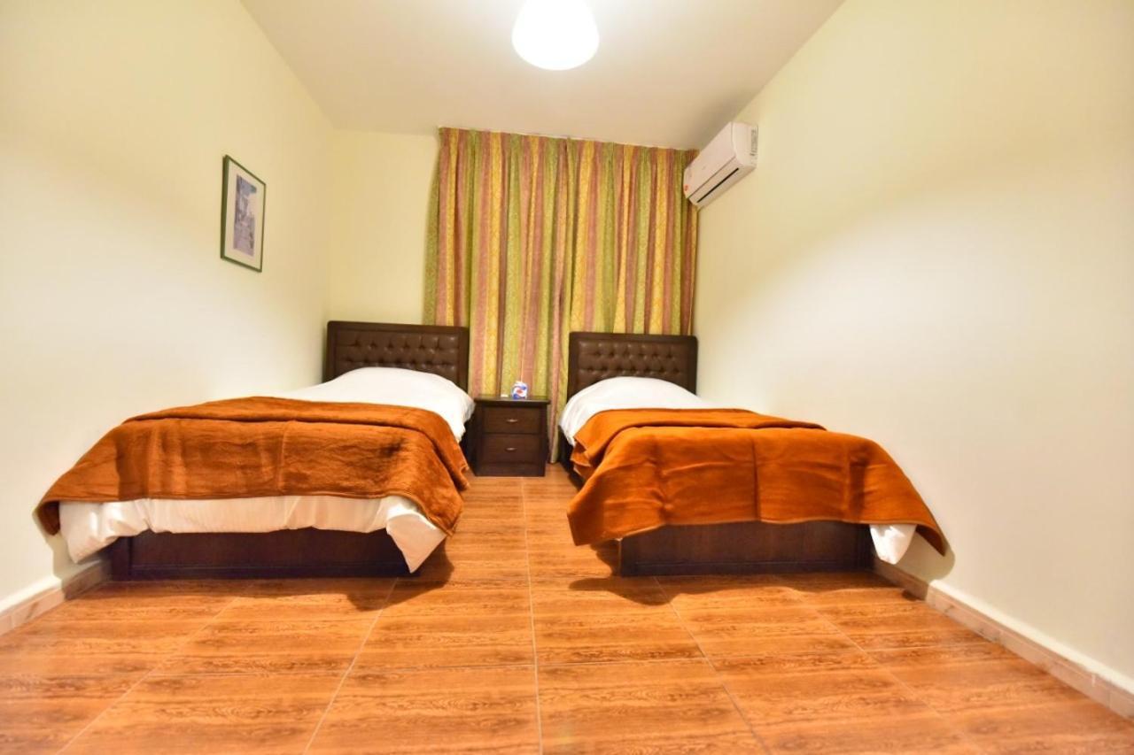 Al Farooq Hotel Apartments Amman Zewnętrze zdjęcie