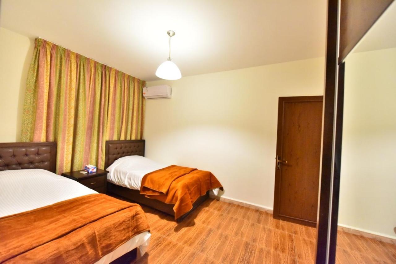 Al Farooq Hotel Apartments Amman Zewnętrze zdjęcie
