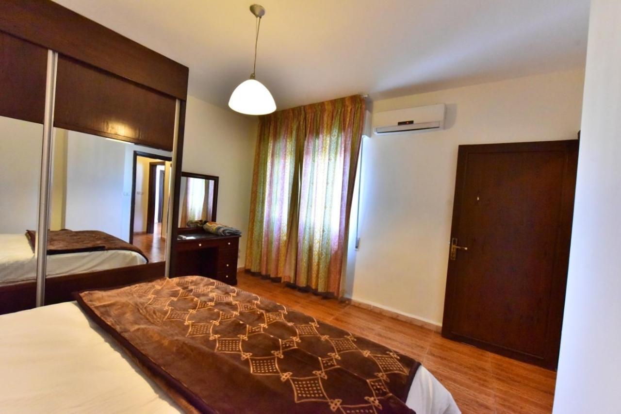 Al Farooq Hotel Apartments Amman Zewnętrze zdjęcie