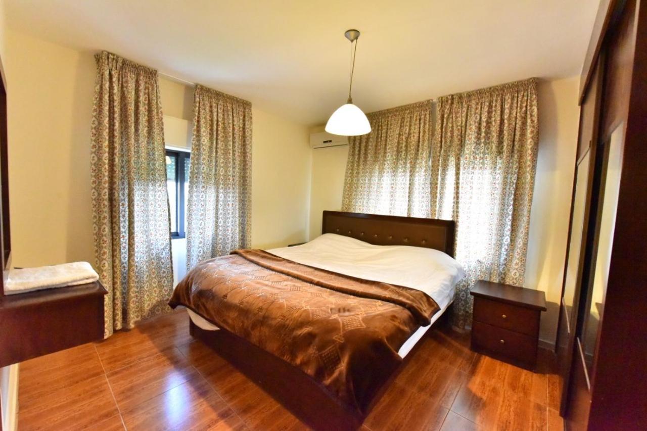 Al Farooq Hotel Apartments Amman Zewnętrze zdjęcie