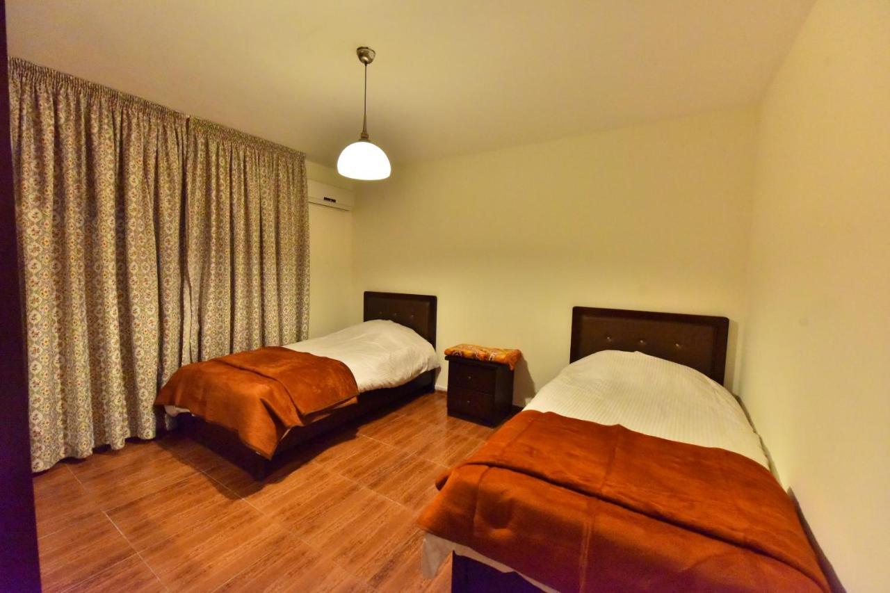 Al Farooq Hotel Apartments Amman Zewnętrze zdjęcie