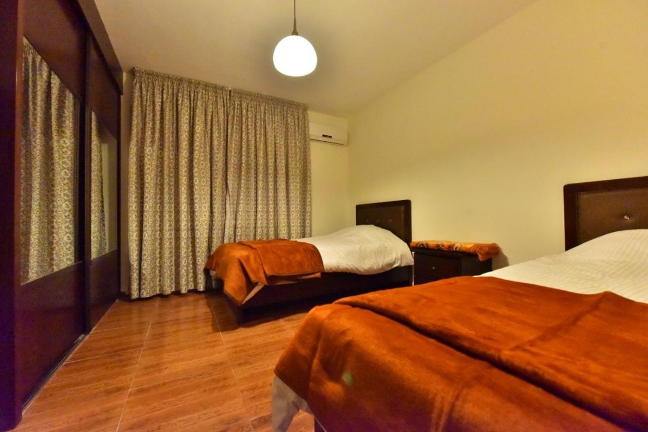 Al Farooq Hotel Apartments Amman Zewnętrze zdjęcie
